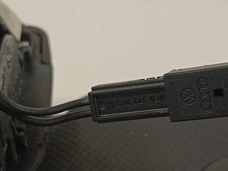 Recambio de parasol izquierdo para audi a4 ber. (b8) básico referencia OEM IAM 8K0857551AF  