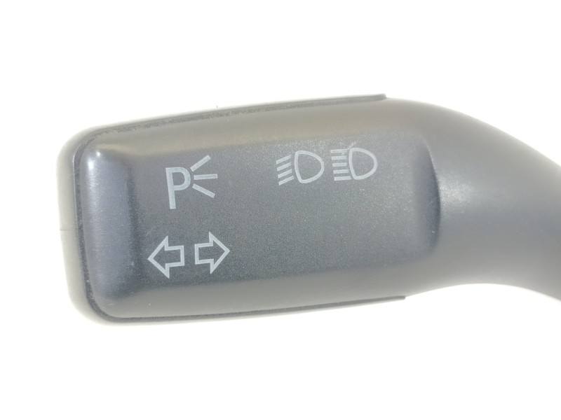 Recambio de mando intermitentes para audi a4 berlina (8e) 1.8 t referencia OEM IAM 8E0953513A  