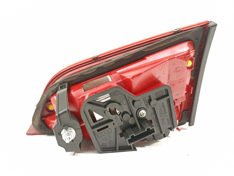 Recambio de piloto trasero izquierdo en porton para audi a4 ber. (b8) básico referencia OEM IAM 8K5945093K  