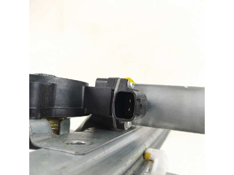 Recambio de elevalunas delantero derecho para dacia dokker express essential referencia OEM IAM 807209071R  