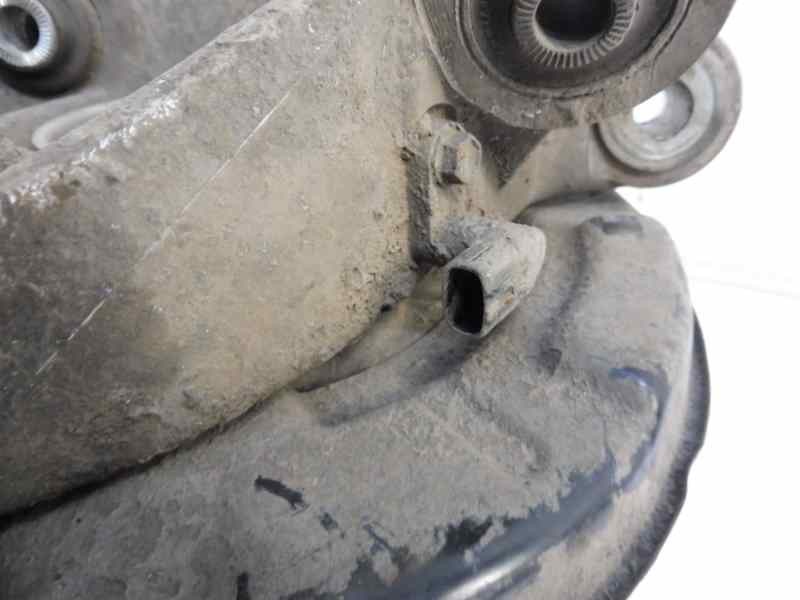 Recambio de mangueta trasera izquierda para lexus is200 (ds2/is2) 220d referencia OEM IAM   