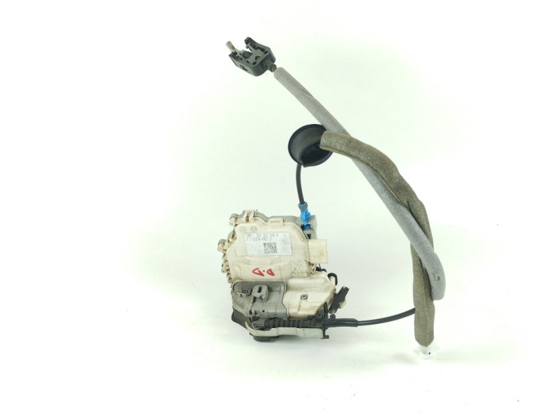 Recambio de cerradura puerta delantera derecha para audi a3 sportback (8va) ambiente referencia OEM IAM 8X1837016A  