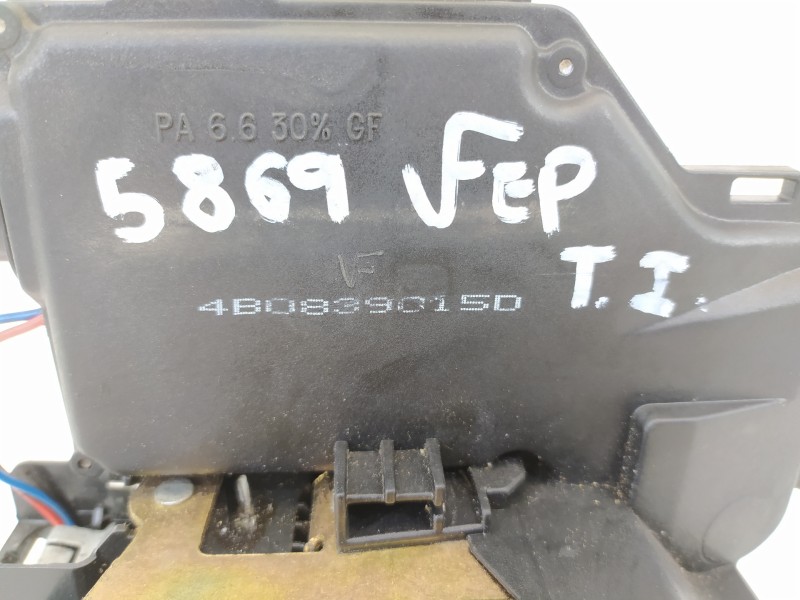 Recambio de cerradura puerta trasera izquierda para audi a4 berlina (8e) 1.8 t referencia OEM IAM 4B0839015D  