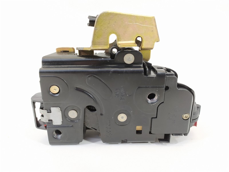 Recambio de cerradura puerta trasera izquierda para audi a4 berlina (8e) 1.8 t referencia OEM IAM 4B0839015D  