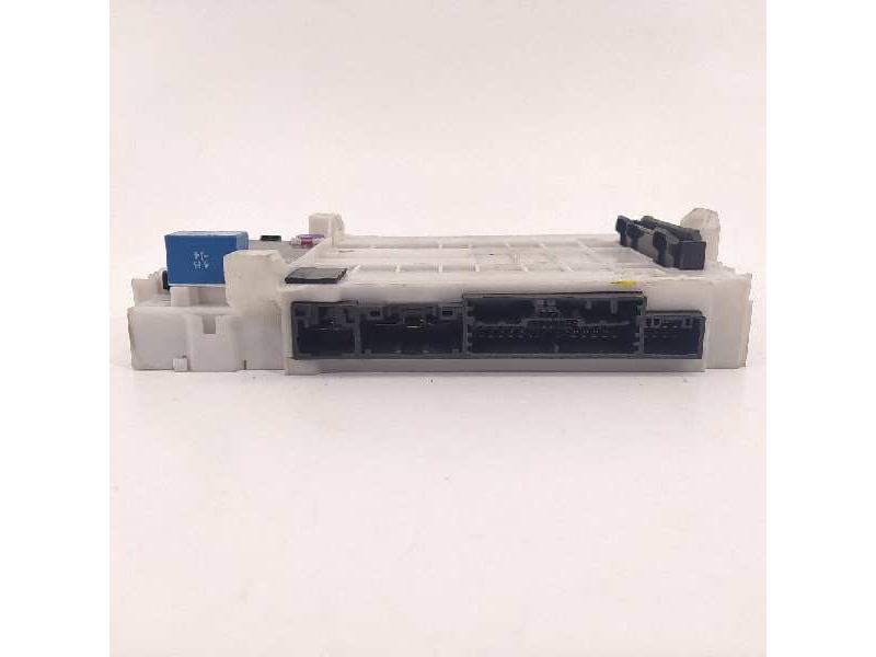 Recambio de caja reles / fusibles para suzuki swift (az) basic referencia OEM IAM 23111N6DG 2353R20 