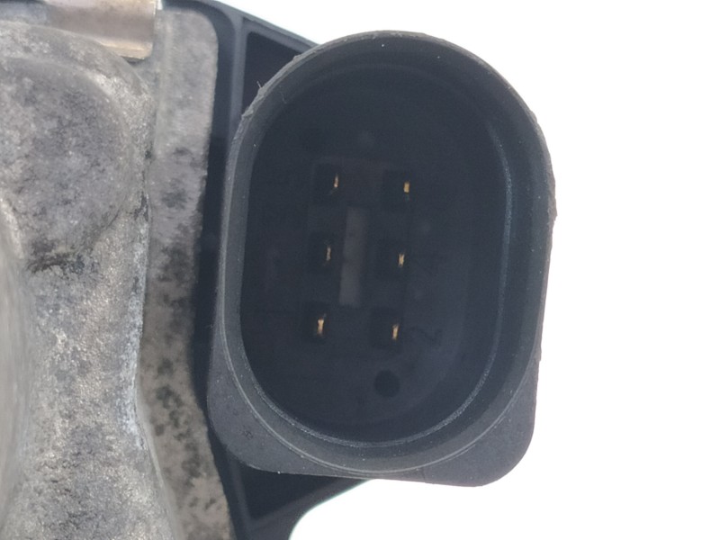 Recambio de caja mariposa para audi a4 berlina (8e) 1.8 t referencia OEM IAM 06B133062M  