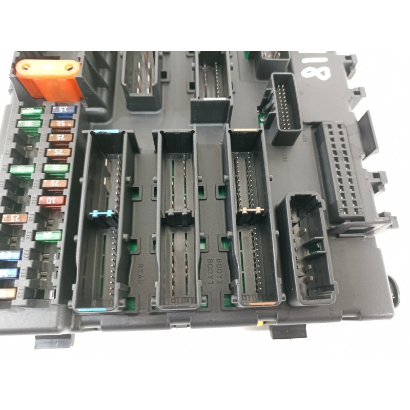 Recambio de caja reles / fusibles para saab 9-3 berlina 2.2 tid arc referencia OEM IAM 519070106 12804331 