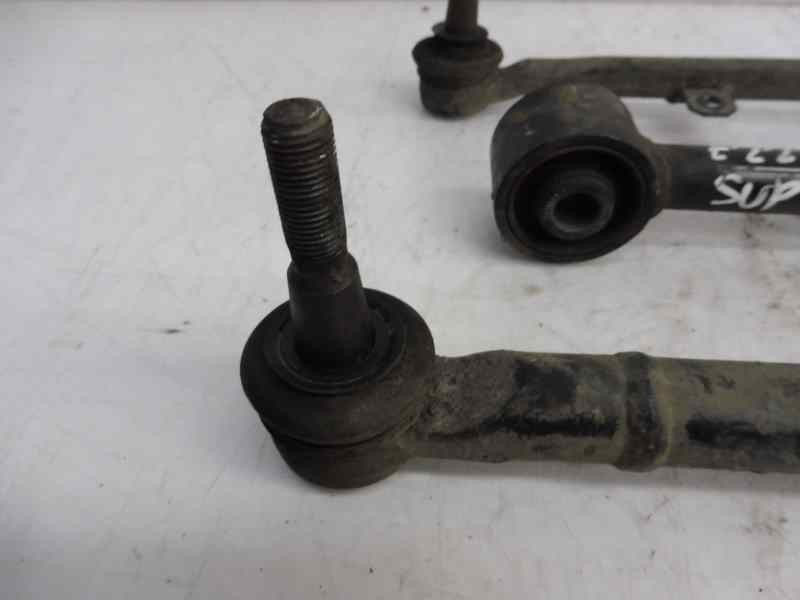 Recambio de brazo suspension superior trasero derecho para lexus is200 (ds2/is2) 220d referencia OEM IAM   