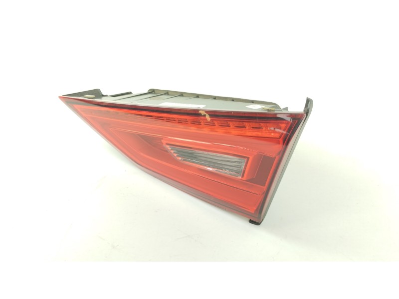 Recambio de piloto trasero derecho para audi a3 sportback (8va) ambiente referencia OEM IAM 8V5945094H 81220211 