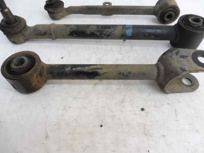 Recambio de brazo suspension superior trasero izquierdo para lexus is200 (ds2/is2) 220d referencia OEM IAM   