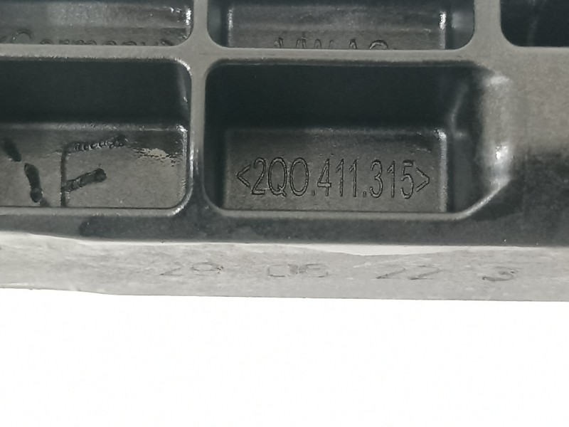 Recambio de bieleta estabilizadora delantera derecha para seat arona xperience referencia OEM IAM 2Q0411315  