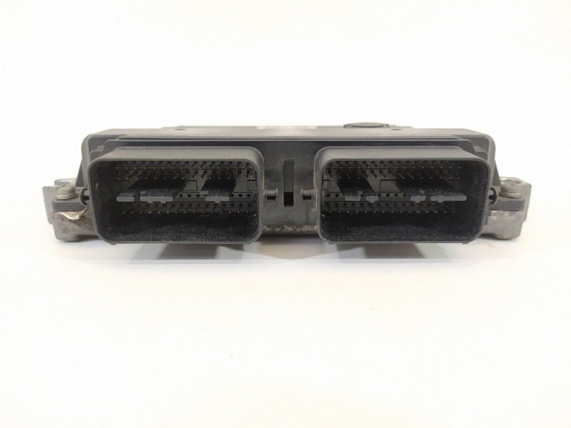 Recambio de centralita motor uce para suzuki swift berlina (mz) gl (3-ptas.) referencia OEM IAM 3392062J02 MB1123000383 