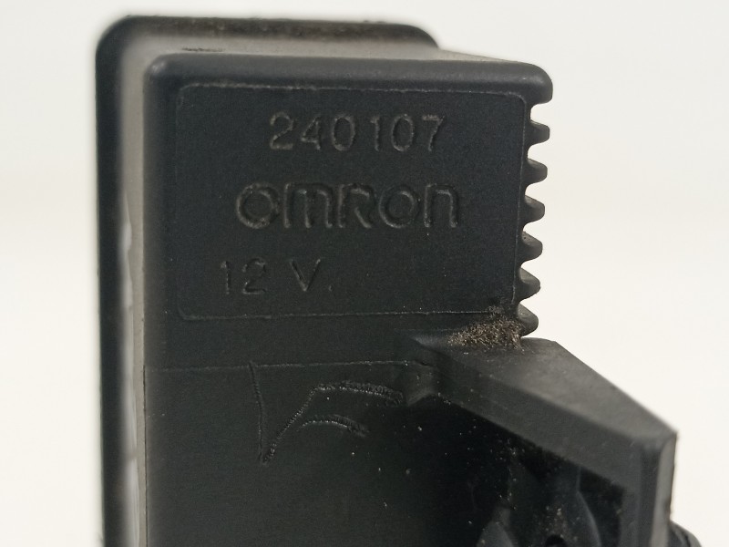 Recambio de rele inyeccion para peugeot 308 confort referencia OEM IAM 240107  