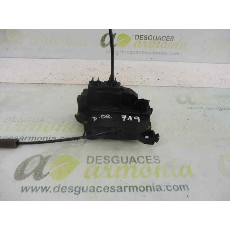 Recambio de cerradura puerta delantera derecha para renault megane iii berlina 5 p dynamique referencia OEM IAM 805020001R  