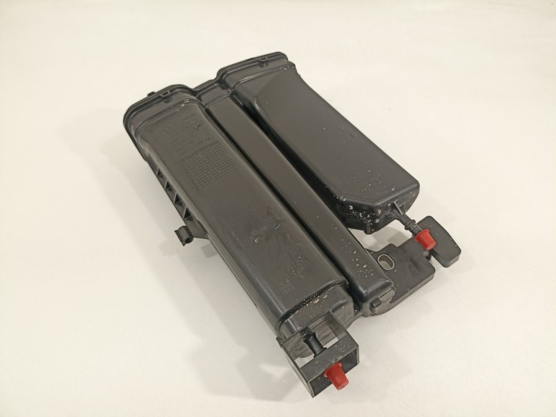 Recambio de filtro carbono activo para seat arona xperience referencia OEM IAM 2Q0201801  