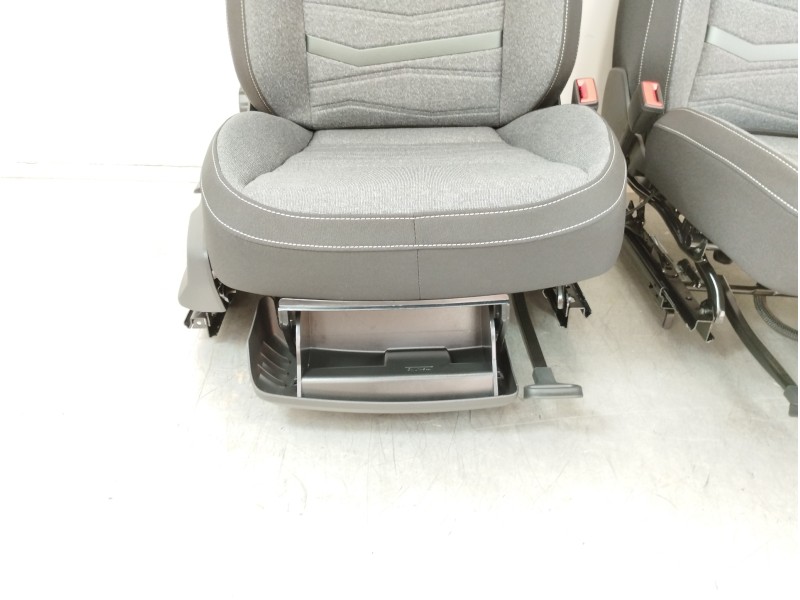Recambio de juego asientos completo para seat arona xperience referencia OEM IAM 2Q0881106  