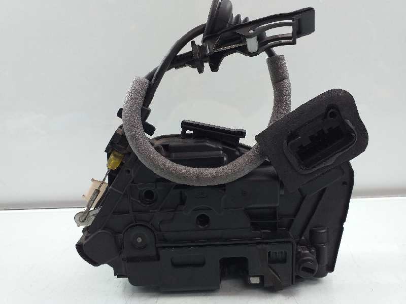 Recambio de cerradura puerta trasera derecha para volkswagen golf vii lim. business bluemotion tech. referencia OEM IAM 5K483901