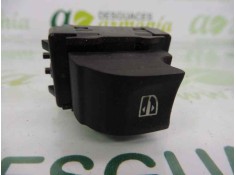 Recambio de mando elevalunas trasero derecho para renault megane iii berlina 5 p dynamique referencia OEM IAM 254010003R  