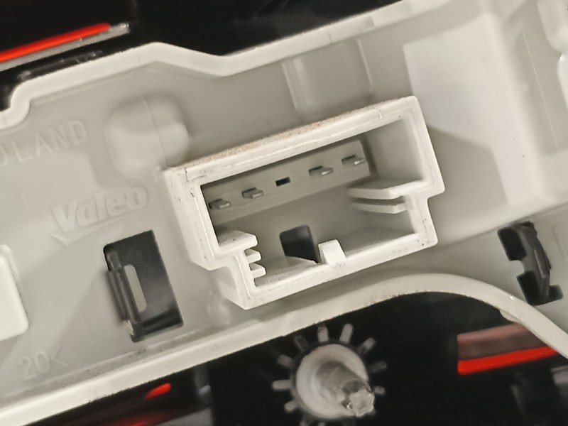 Recambio de piloto trasero izquierdo en porton para volkswagen golf vii lim. advance bluemotion referencia OEM IAM 5G0945093AC  