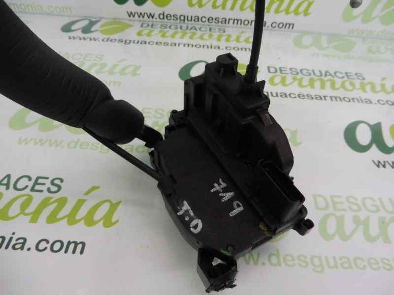 Recambio de cerradura puerta trasera derecha para renault megane iii berlina 5 p dynamique referencia OEM IAM 825020002R  