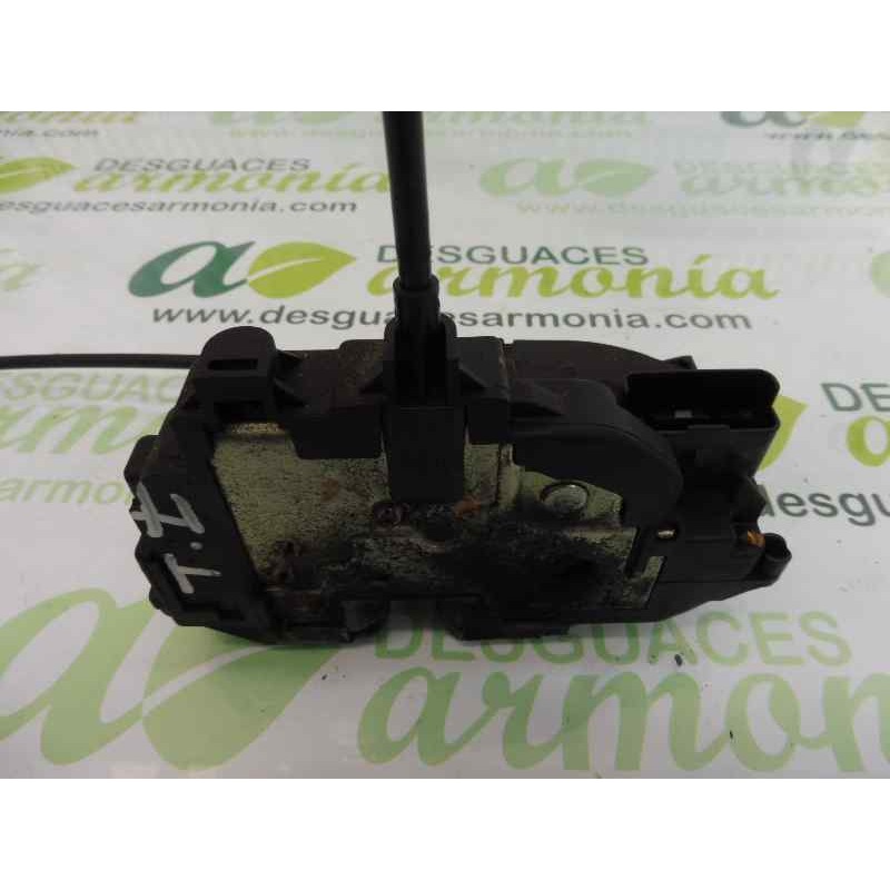 Recambio de cerradura puerta trasera izquierda para renault megane iii berlina 5 p dynamique referencia OEM IAM 825030002R  