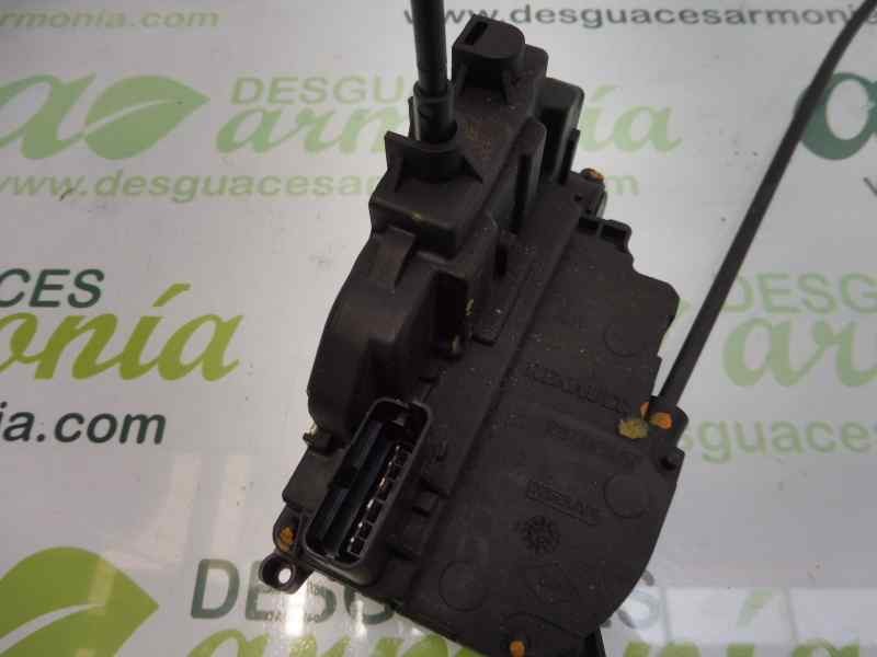 Recambio de cerradura puerta trasera izquierda para renault megane iii berlina 5 p dynamique referencia OEM IAM 825030002R  