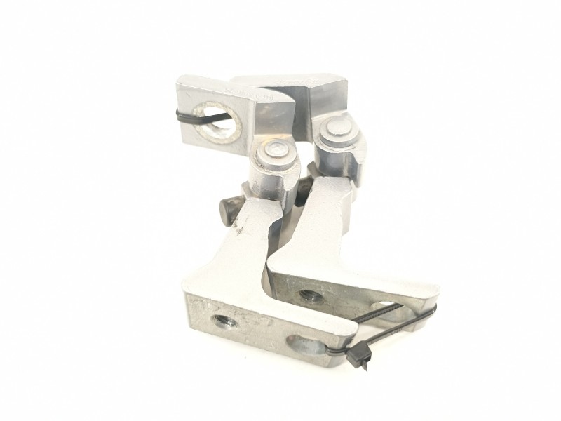 Recambio de bisagra puerta para seat arona xperience referencia OEM IAM 8X0831404E  