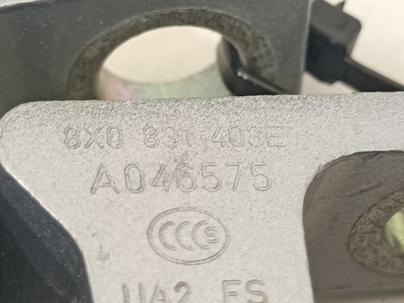 Recambio de bisagra puerta para seat arona xperience referencia OEM IAM 8X0831404E  
