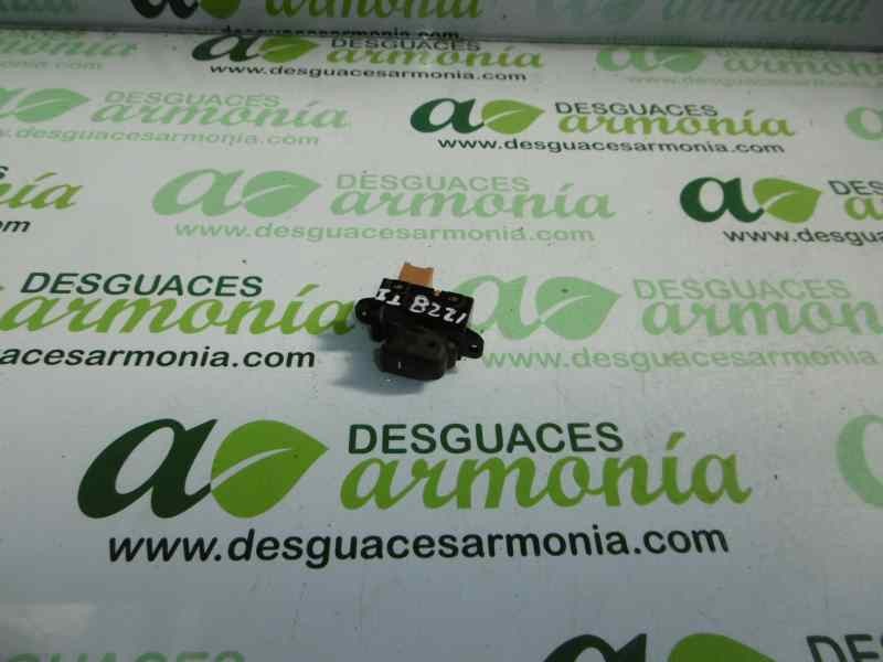 Recambio de mando elevalunas trasero izquierdo para hyundai sonata (nf) 2.0 crdi comfort i referencia OEM IAM 202007550  