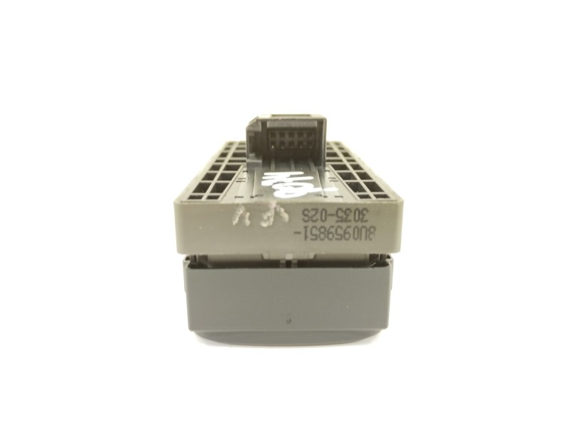 Recambio de mando elevalunas delantero izquierdo para audi a1 sportback (8xf) adrenalin referencia OEM IAM 8U0959851  