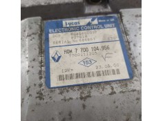Recambio de centralita motor uce para renault clio ii fase i (b/cbo) 1.9 d referencia OEM IAM 7700104956 7700111205 R0408009F 2