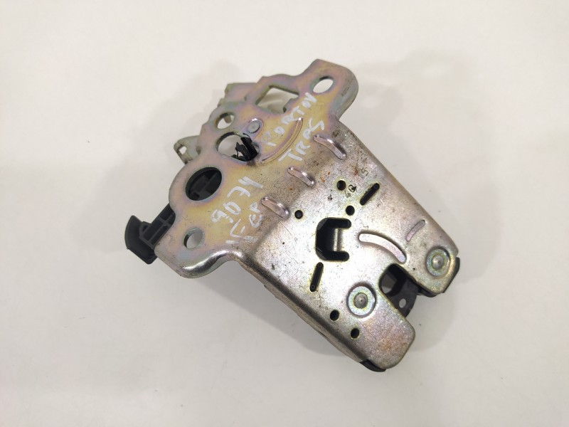 Recambio de cerradura maletero / porton para audi a1 sportback (8xf) adrenalin referencia OEM IAM 8R0827505A  