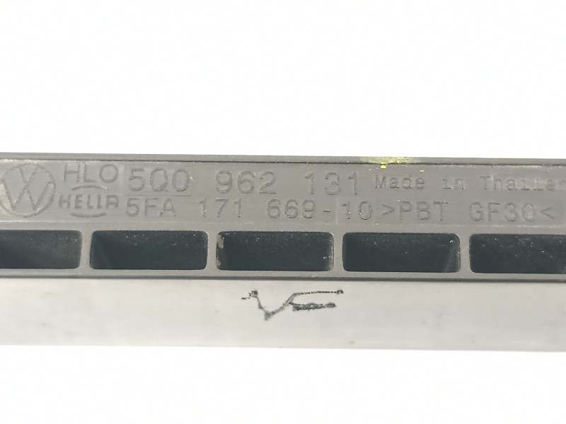 Recambio de antena para seat arona xperience referencia OEM IAM 5Q0962131  