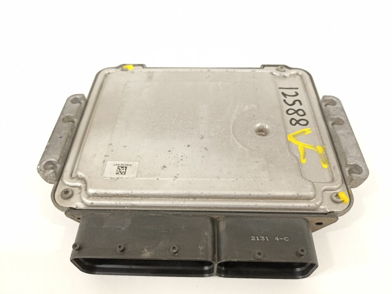 Recambio de centralita motor uce para hyundai i30 classic gl referencia OEM IAM 391142A412 281017213 