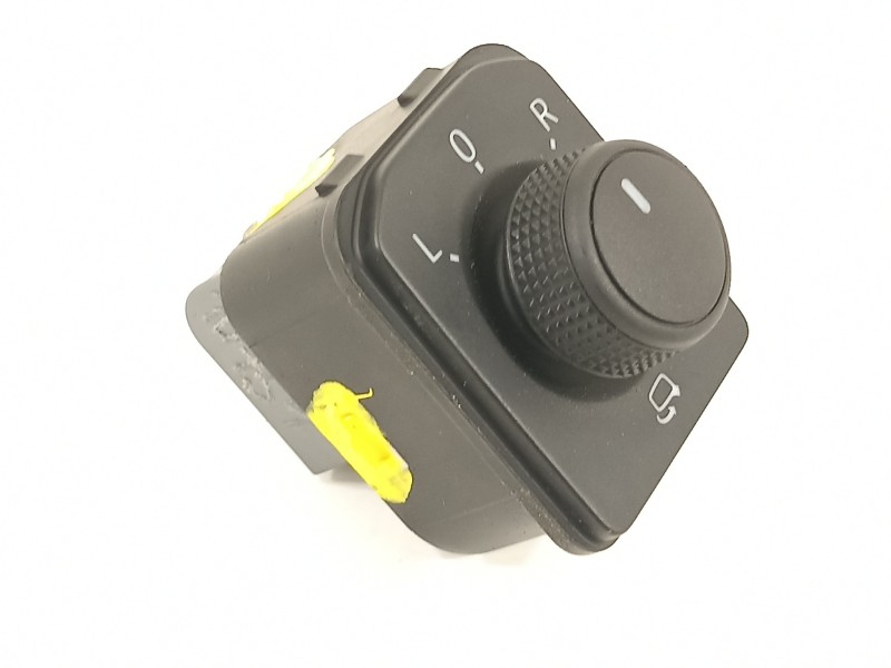 Recambio de mando retrovisor para seat arona xperience referencia OEM IAM 6F0959565  