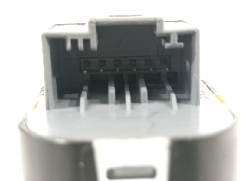 Recambio de mando retrovisor para seat arona xperience referencia OEM IAM 6F0959565  