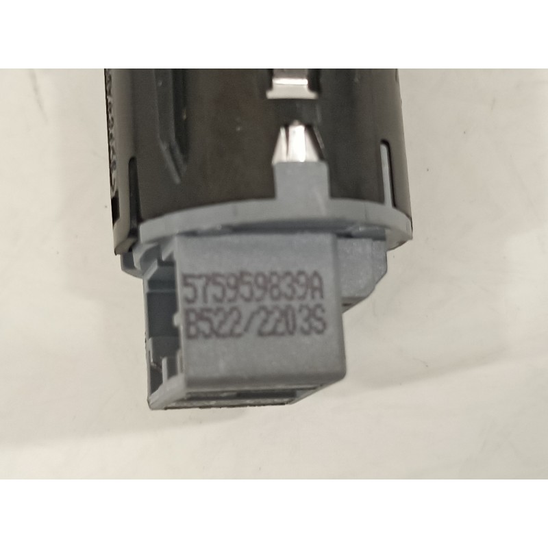 Recambio de conmutador de arranque para seat arona xperience referencia OEM IAM 575959839A 6F0959752P 