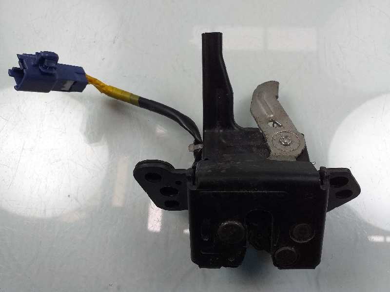Recambio de cerradura maletero / porton para toyota yaris (ksp9/scp9/nlp9) básico referencia OEM IAM   
