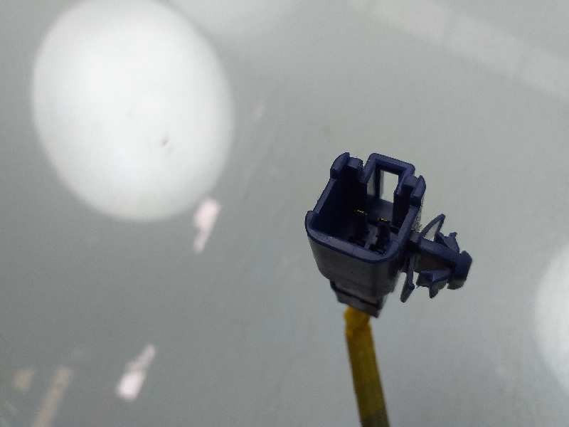 Recambio de cerradura maletero / porton para toyota yaris (ksp9/scp9/nlp9) básico referencia OEM IAM   