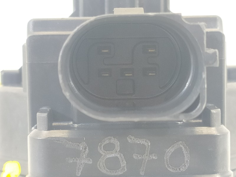 Recambio de valvula egr para opel insignia berlina edition referencia OEM IAM 55566052 K5T70977 