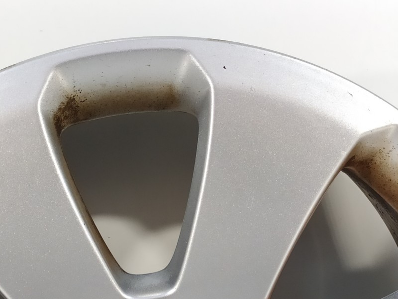 Recambio de llanta para opel insignia berlina edition referencia OEM IAM 13235010  