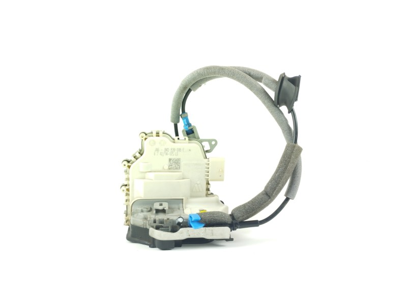 Recambio de cerradura puerta trasera derecha para audi a3 sportback (8va) ambiente referencia OEM IAM 8K0839016F  