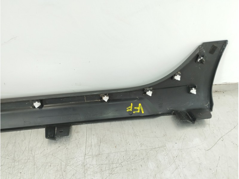 Recambio de faldon lateral para seat arona xperience referencia OEM IAM 6F9853852  
