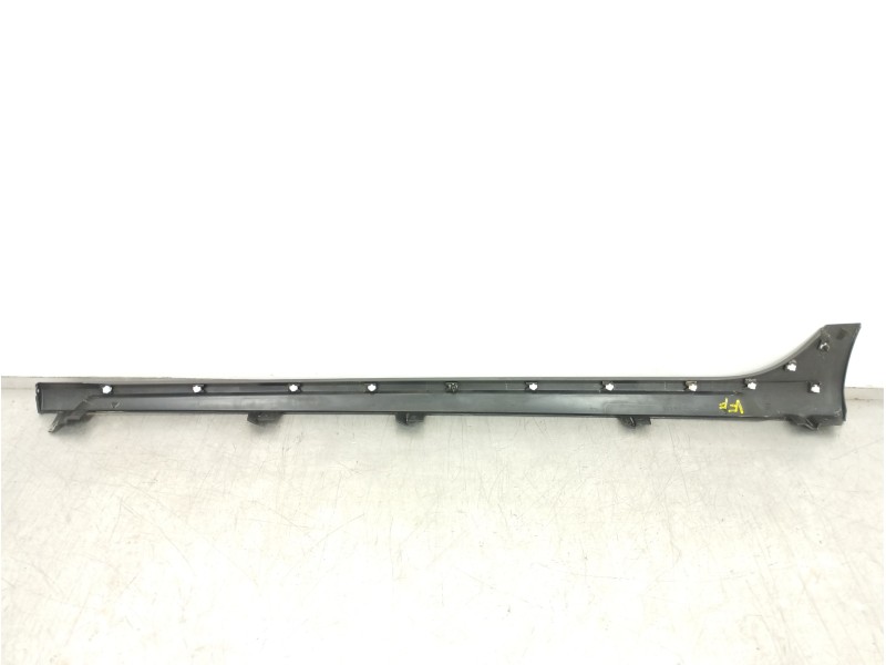 Recambio de faldon lateral para seat arona xperience referencia OEM IAM 6F9853852  