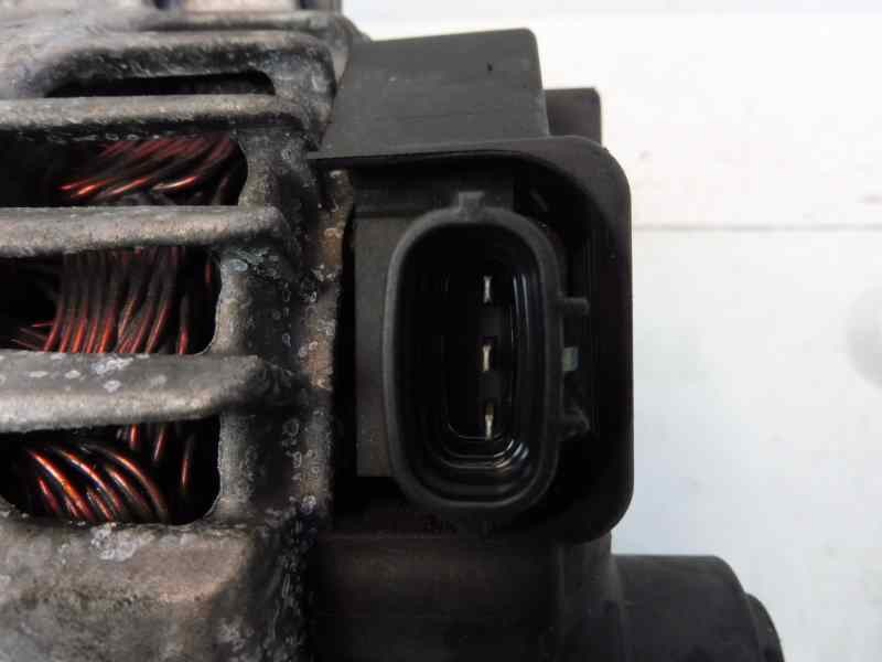 Recambio de alternador para kia cee´d 1.6 crdi cat referencia OEM IAM 373002A600 TG12C090 2607316D