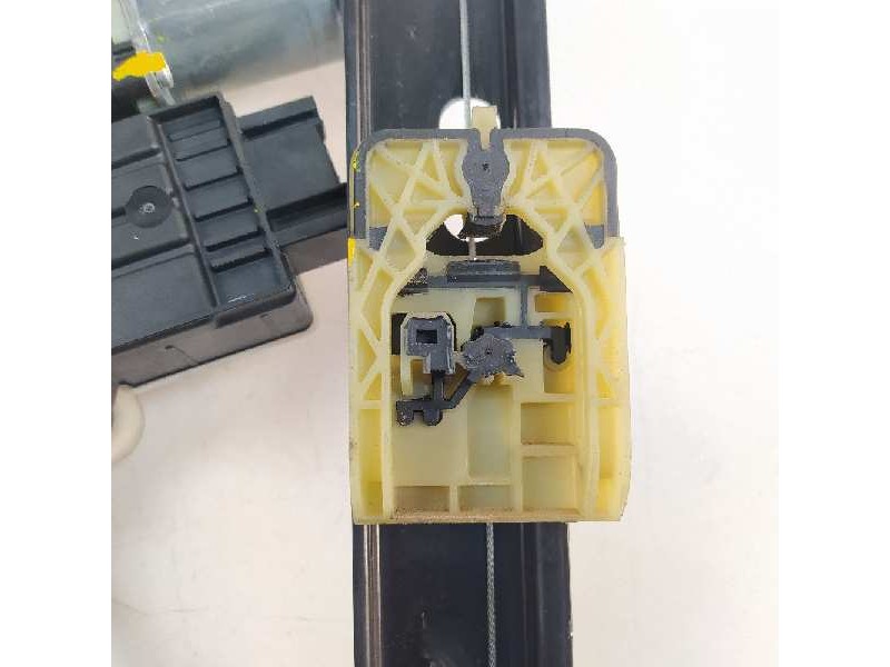 Recambio de elevalunas delantero derecho para seat ibiza (kj1) style referencia OEM IAM 6F0837462 2Q1959882 0130822064