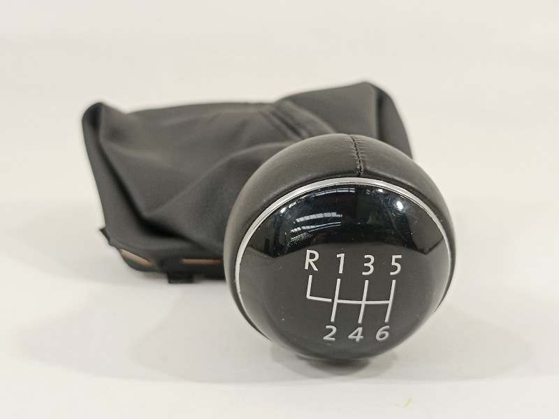 Recambio de pomo palanca cambio para volkswagen t-roc advance referencia OEM IAM 2GA711123 2GA711123A 2GA711123AFKI