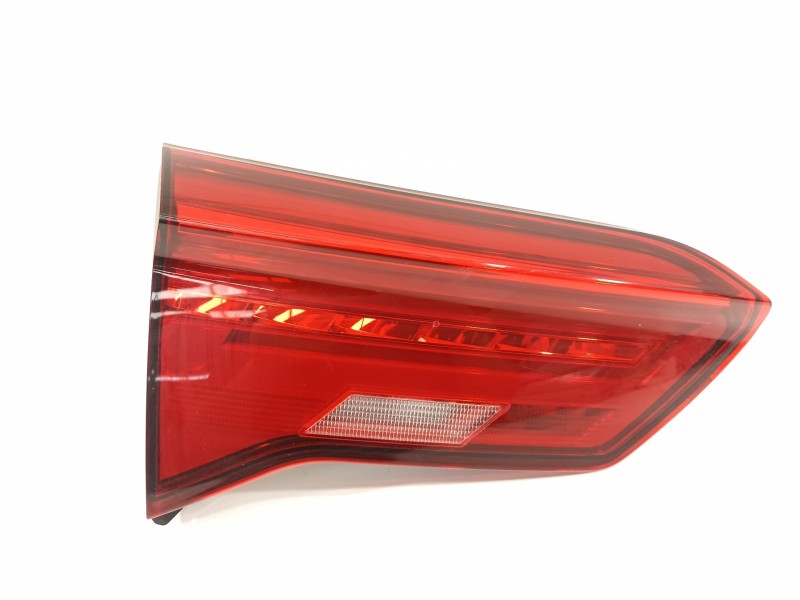 Recambio de piloto trasero izquierdo en porton para volkswagen t-roc advance referencia OEM IAM 2GA945093  