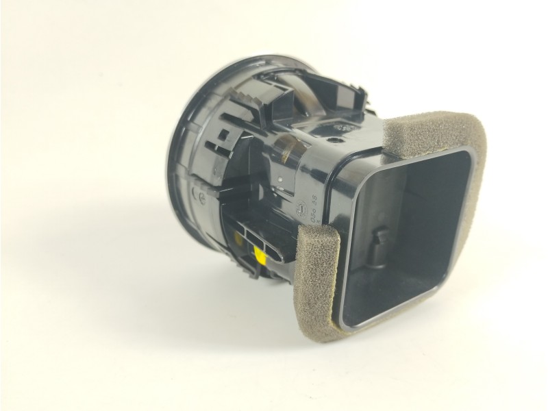 Recambio de rejilla aireadora para audi a3 sportback (8va) ambiente referencia OEM IAM 8V0820901A  