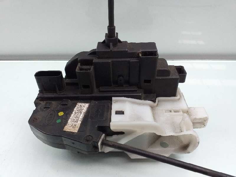 Recambio de cerradura puerta trasera izquierda para kia cee´d active referencia OEM IAM 814101H000  